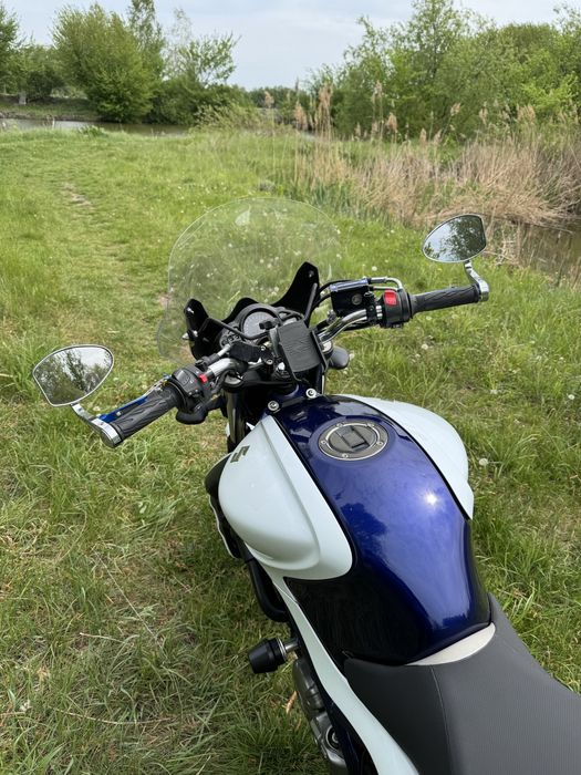 Suzuki gladius 400