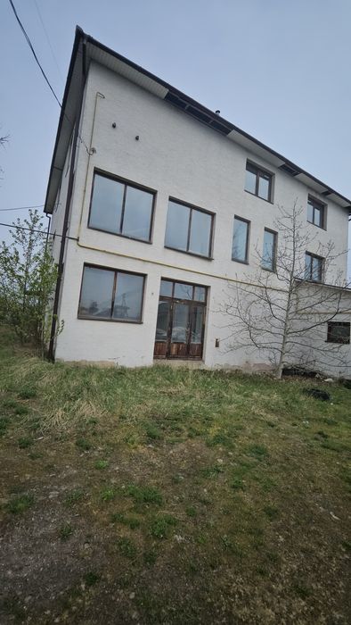 Продається дом  в Берегове.