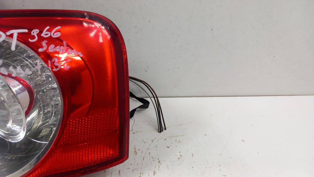 Vw Passat B6 Sedan  Lampa Tył Prawa