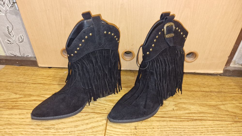 Sprzedam damskie botki