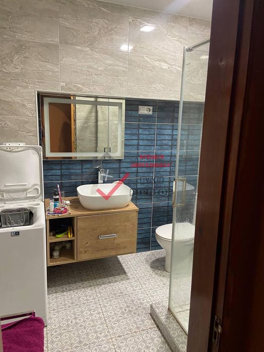 Продаж 3к квартири біля Конкорду