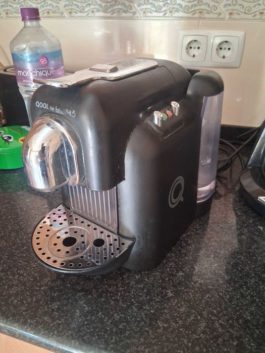 Máquina de café delta