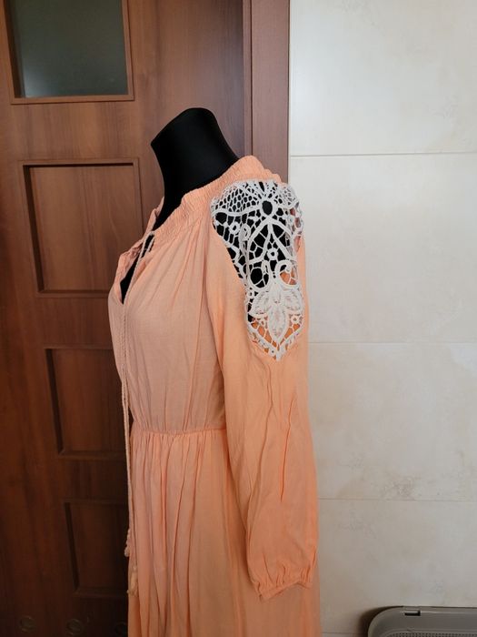 Sukienka M długa vintage z koronką