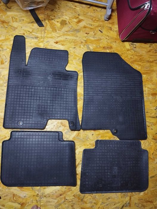 Гумові килимки в салон Hyundai I 30 2007-2012 років