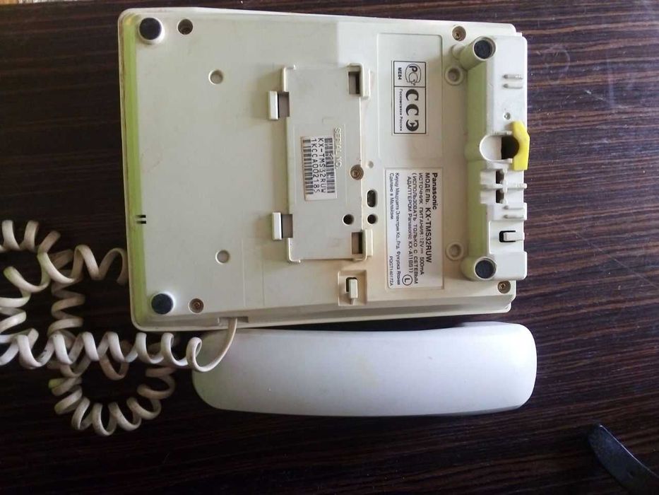 телефон панасонік модель KX-TMS32RUW