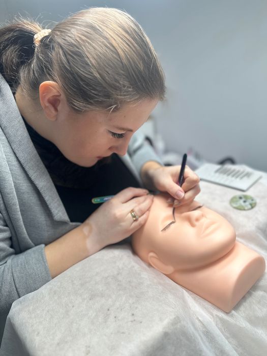 Szkolenia Indywidualne/Stylizacja Rzes&Brwi