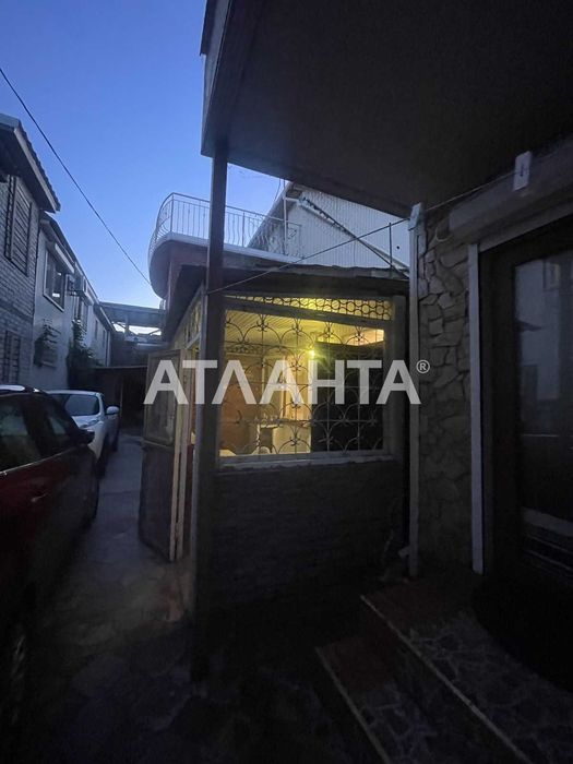 Дом-дачу , на берегу моря, в Новой Дофиновке.