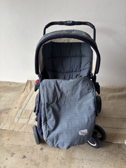 Carrinho de bebé + Ovo + Mala para fraldas