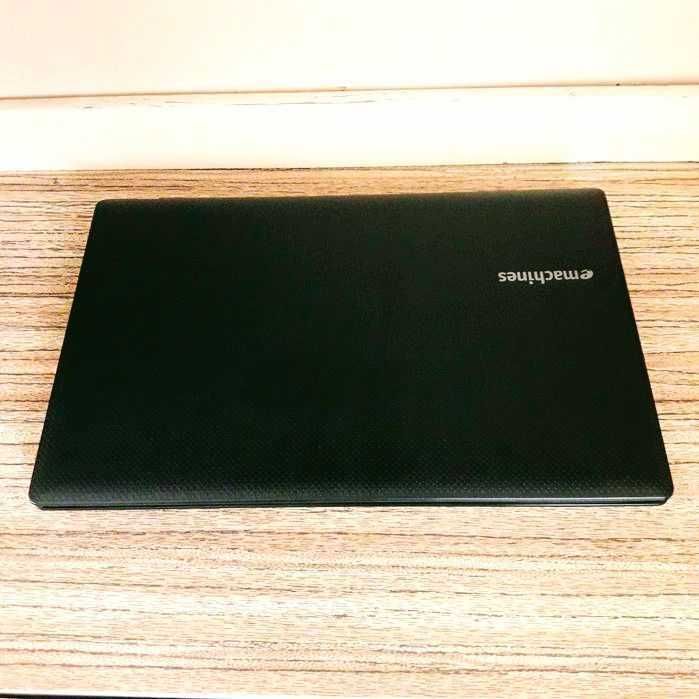 Ноутбук,компьютер,Acer eMachines E642, монитор 15.6.+ Подарунок