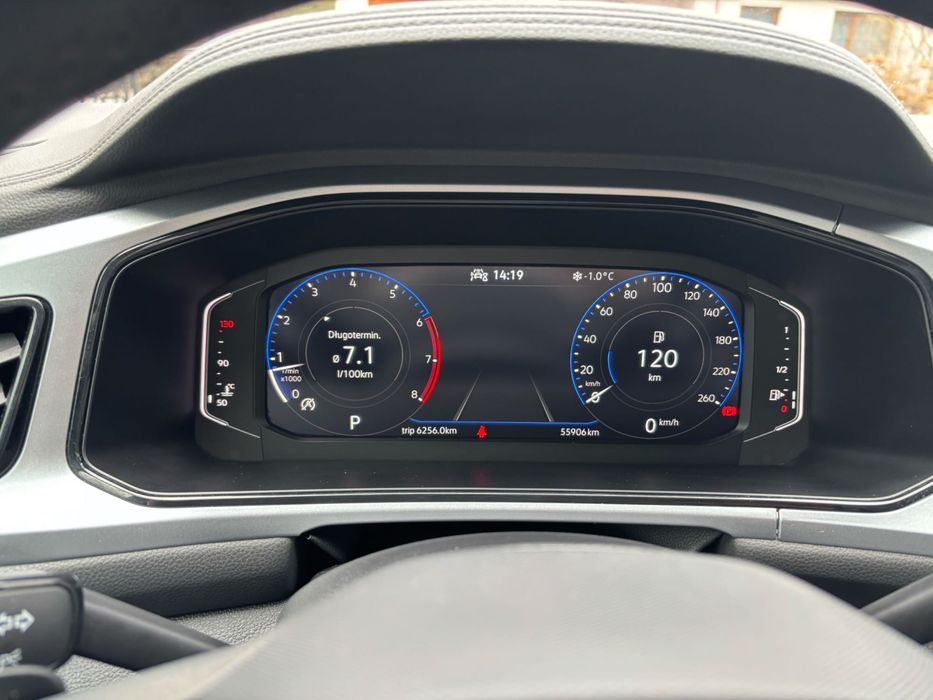 Volkswagen T-Roc 1.5 TSI 150 KM Automat Virtual Cockpit Radar