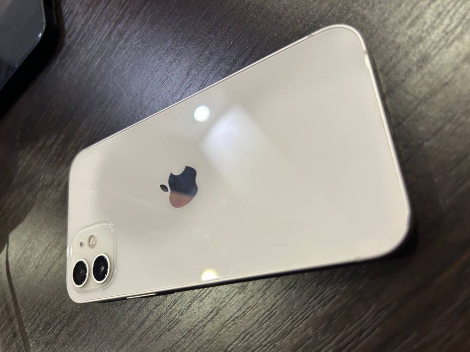 Продаж Айфон 12 В ідеалі