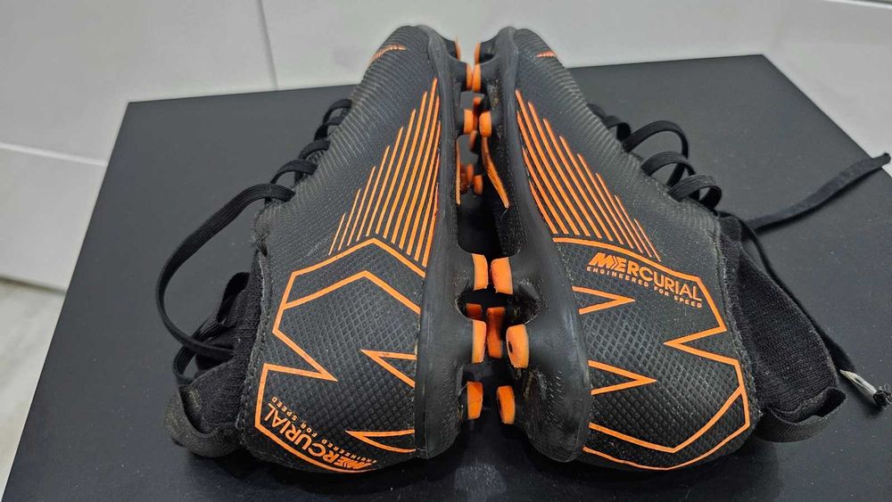 Korki Nike Mercurial Superfly VI Club MG, czarne, r. 33, stan bdb