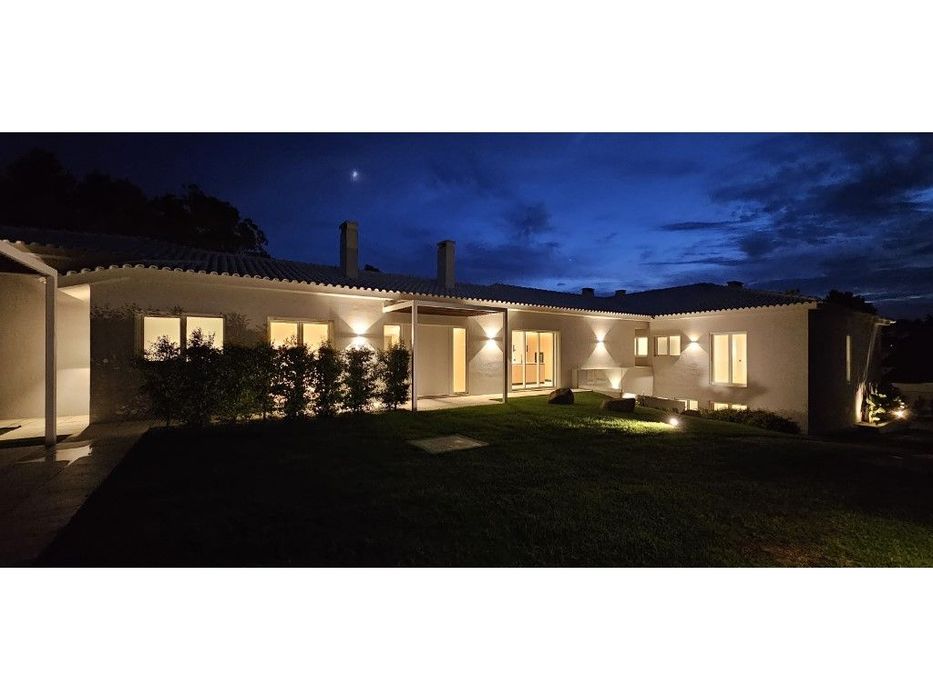 Moradia T7 nova com piscina em Birre, Cascais