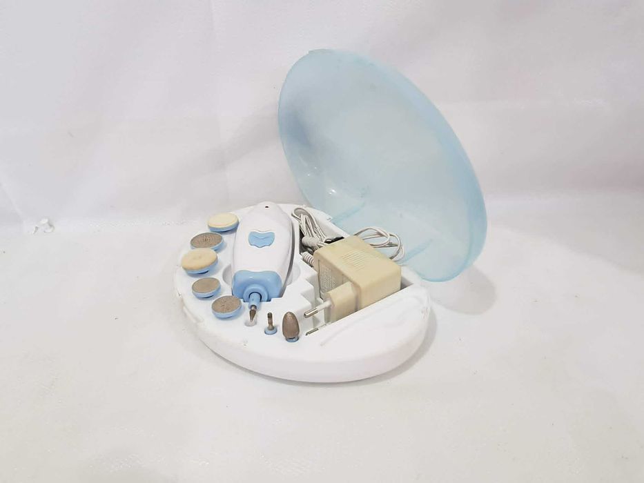 Zestaw do manicure i pedicure Clatronic MPS 2681 z końcówkami