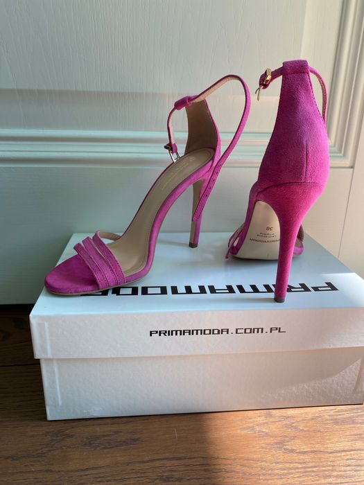 Zamszowe szpilki Prima Moda