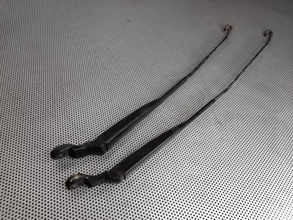 Haste / braço de escova limpa vidros frente direita MERCEDES-BENZ Vito