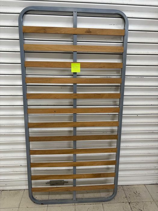 Estrado cama solteiro 90 X 1,83