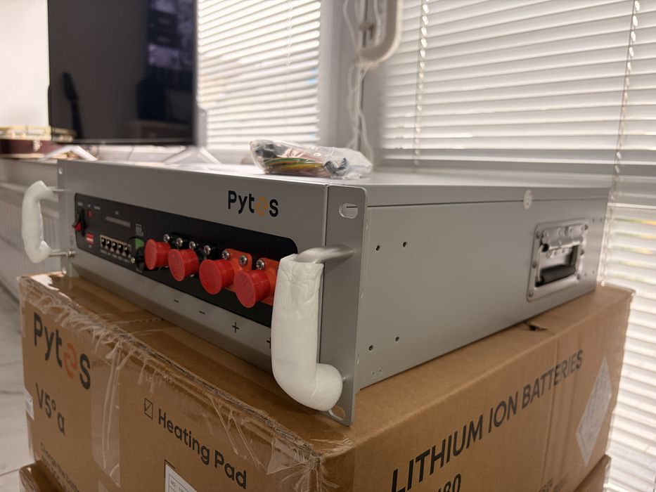 Акумуляторна батарея LiFePo4 Pytes v5 з підігрівом 5,12кВт