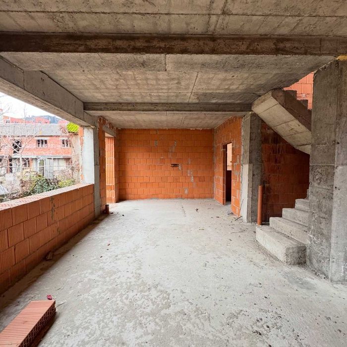 Продаж сучасних дуплексів в Мукачево