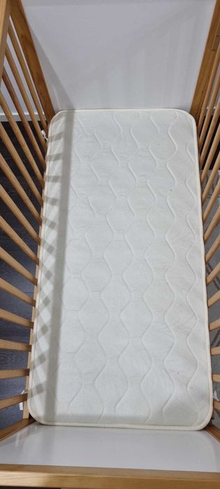 Berço com colchão