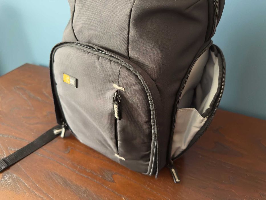 Mochila Fotográfica Logic TBC-411 DSLR