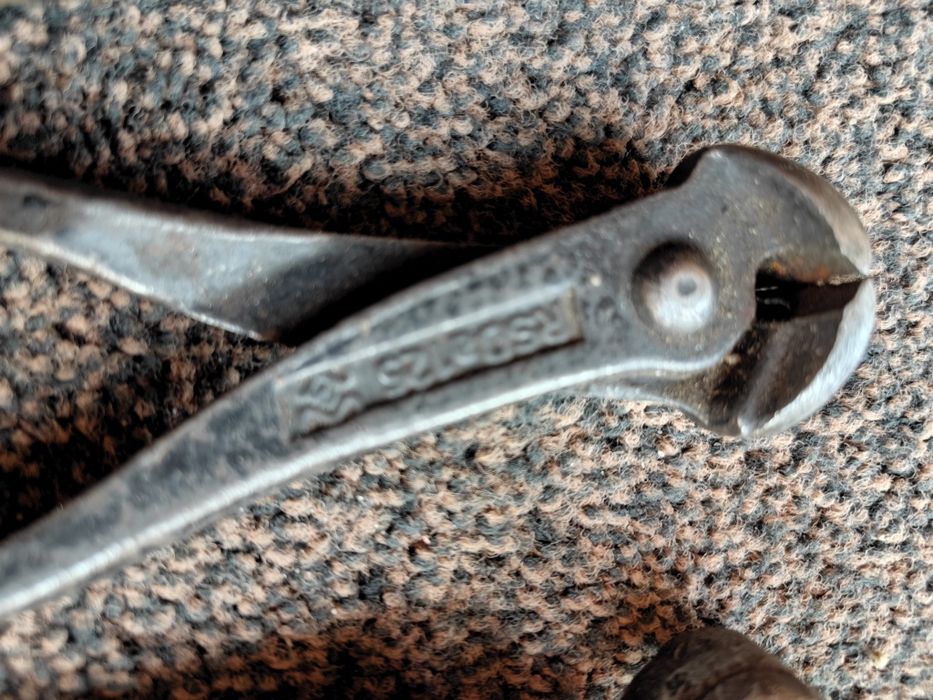 Narzędzia ręczne sygnowane