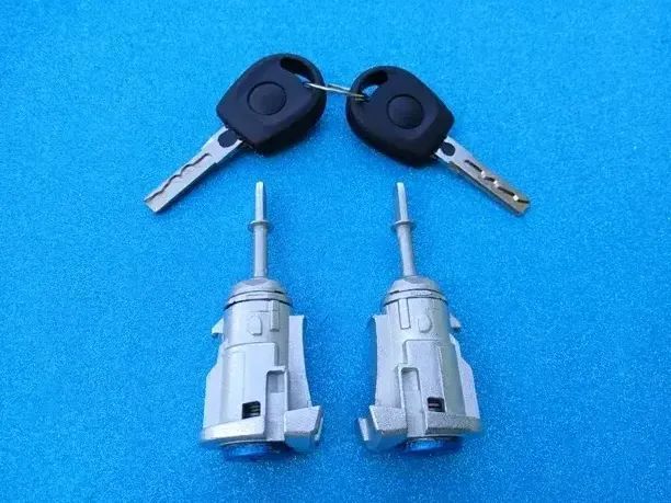 Par canhões portas Golf Bora Lupo Polo Arosa Fabia Octavia NOVO