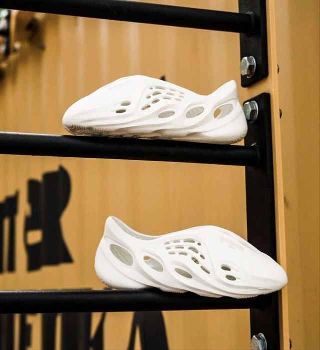 Резиновые тапки adidas