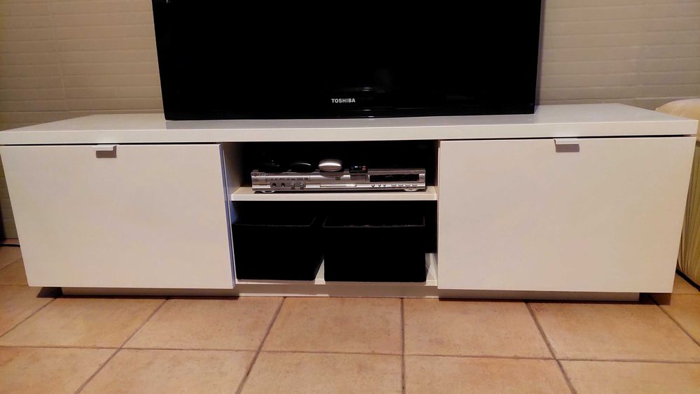 Móvel TV branco lacado