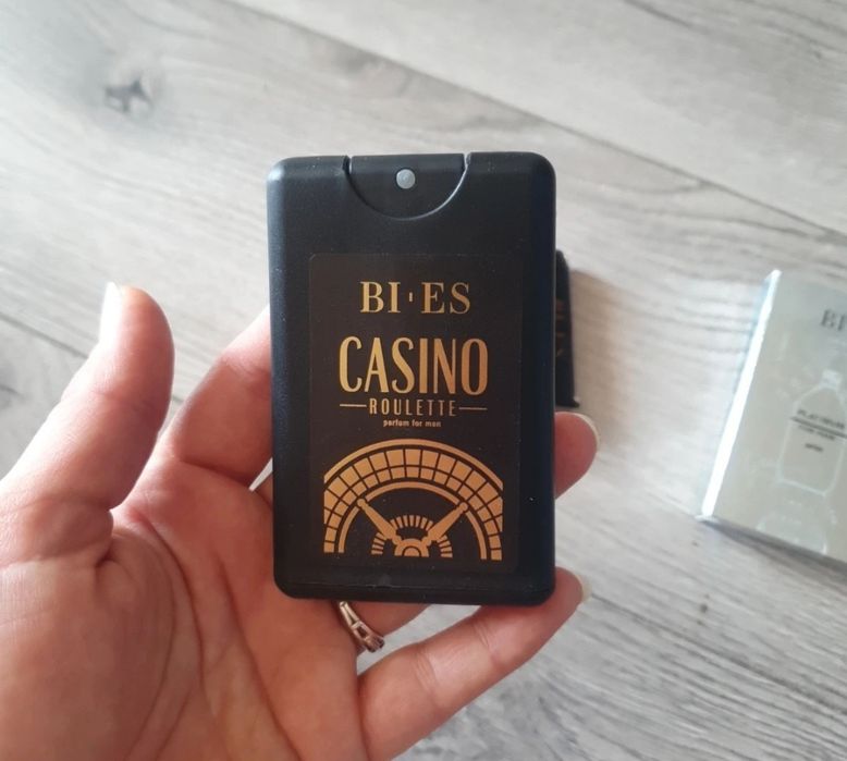 Małe perfumy męskie 4 sztuki