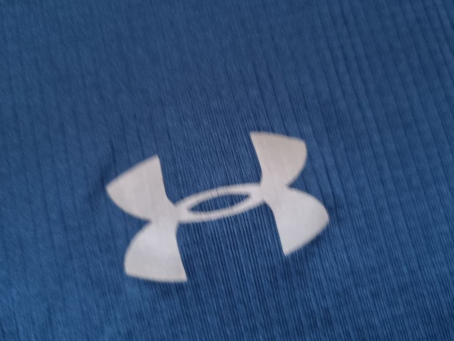 Koszulka bluzka Under armour M 38