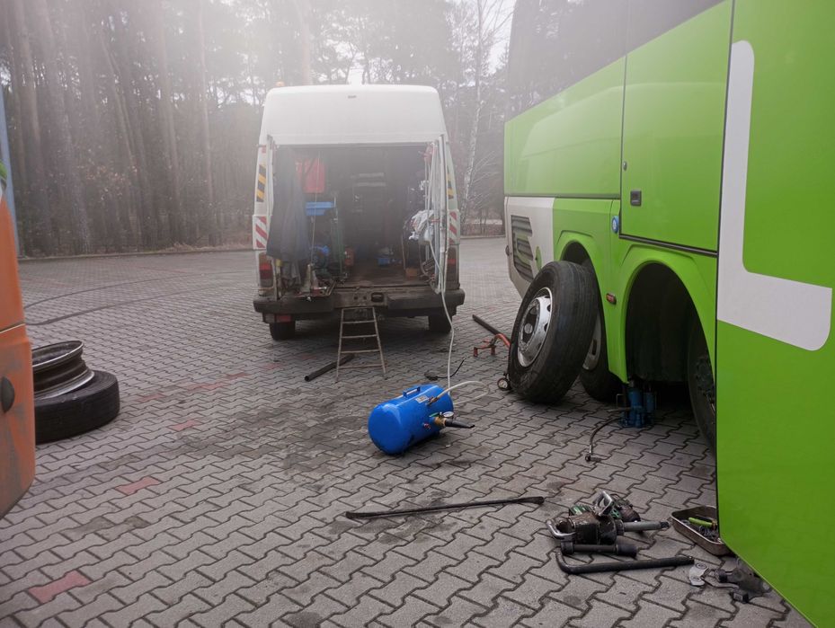 Serwis mobilny wulkanizacja 24/7 naprawa aut