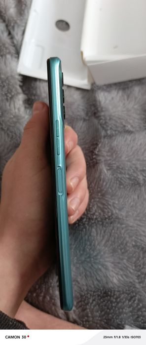 tecno spark 8p продається