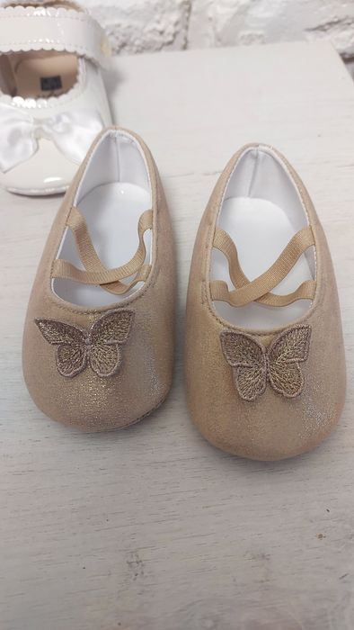 Продам туфельки пинетки на 1 год