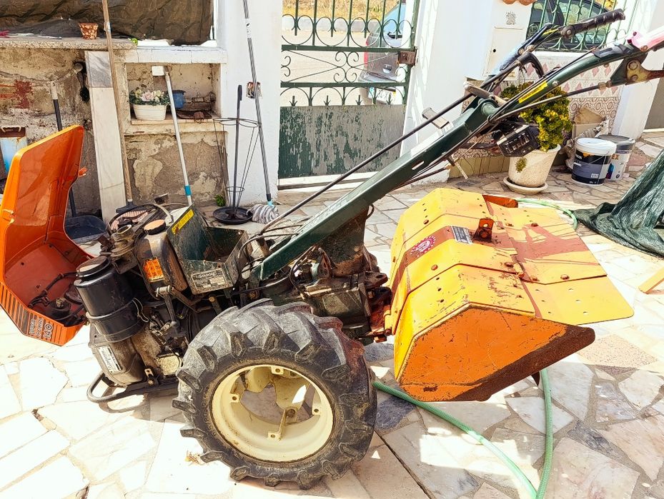 Motocultivador agricultura