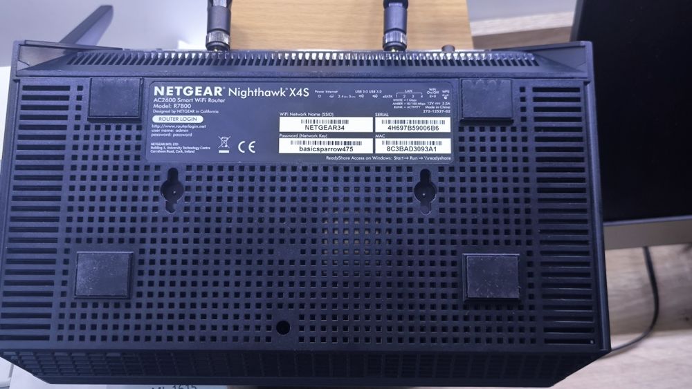 Роутер Netgear Nighthawk X4S R7800
This R7800-100NAS Netgear Nighthawk