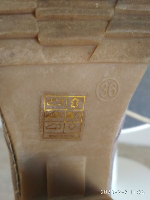 Botas de camurça natural