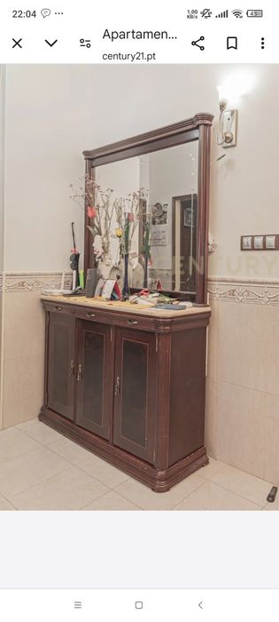 Sapateira para venda.