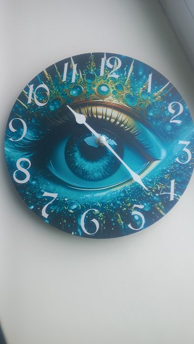 Продам настінний годинник