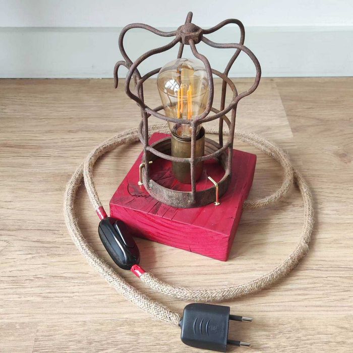 Candeeiro de pousar transformado64284083941891120