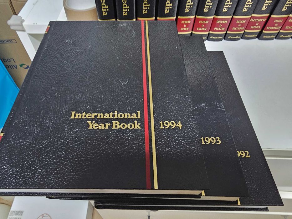 Collier's Encycolpedia - Edição 1994 completa Em inglês