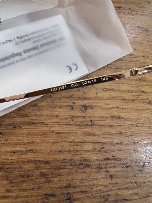 Óculos de Grau Unofficial (Luxottica) – Satin Black/Gold (Novos)