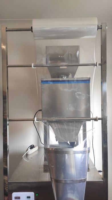 Maquina de embalar empacotar tipo Flow pack