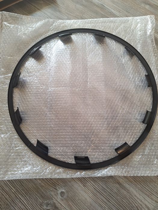 Nowe nakładki felgi Tesla Y Performance uberturbine 21-  4 sztuki