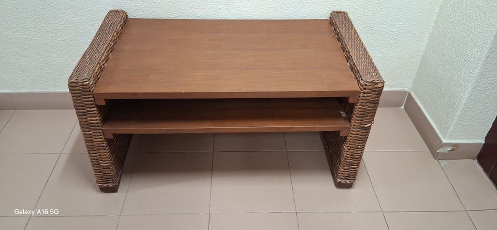 Mesa+Apoio+TV+em+madeira+e+palhinha+-+BLACK+DAYS64739670213761122