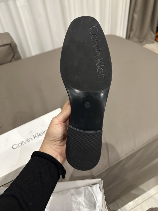 Продам ідеальні лофери Calvin Klein шкіра оригінал