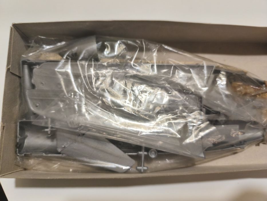 Kit Airfix avião Douglas Dakota 72