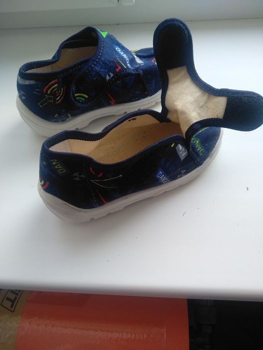 Мокасини дитячі, на хлопчика, нові, не взувались ні разу,  25 розмір..