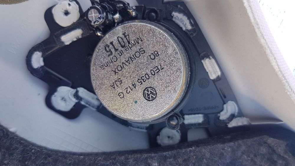 Ручки VW Т6 T6.1 пластик з динаміками Dinaudio Volkswagen Multivan t6