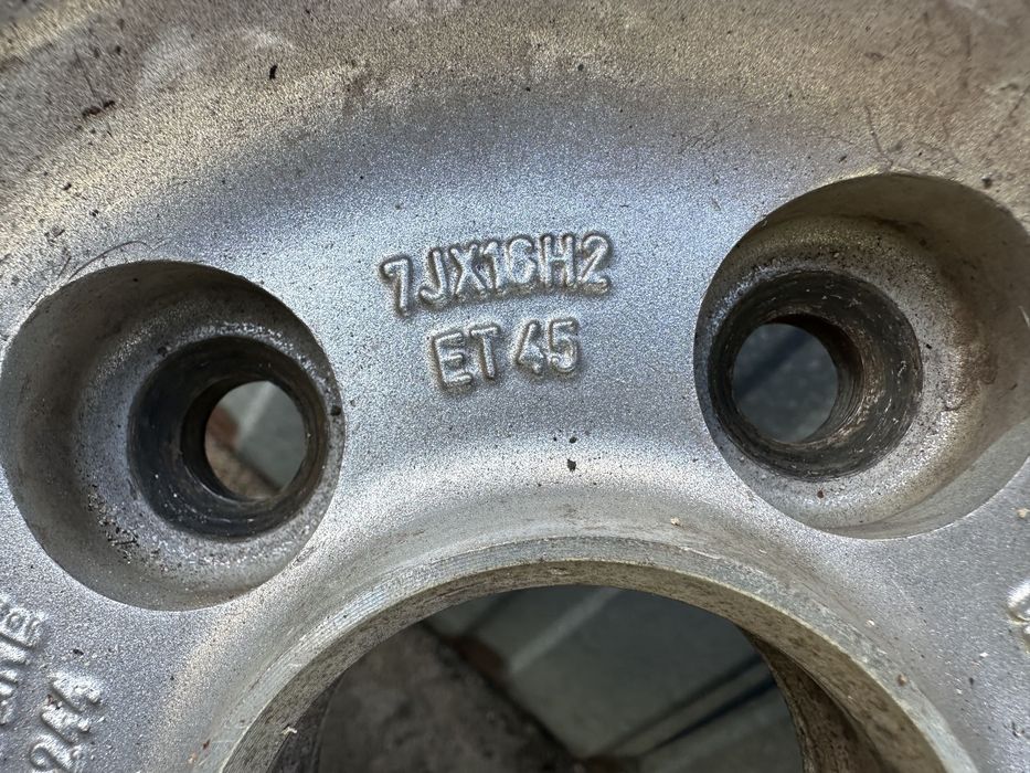 Felgi z oponami 16” 5x112